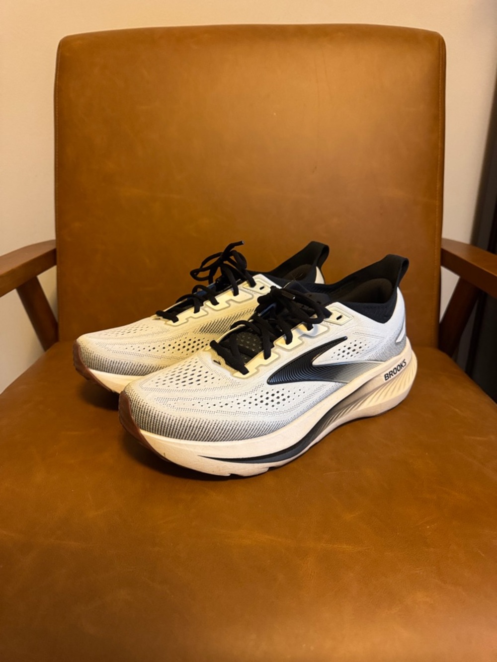 Brooks Glycerin 23 Running Shoes Size 11
